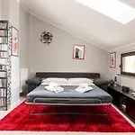 Wolvesdensuite Con Terrazzi E Garage Gratuito Milano