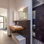 Wolvesdensuite Con Terrazzi E Garage Gratuito Appartamento Milano