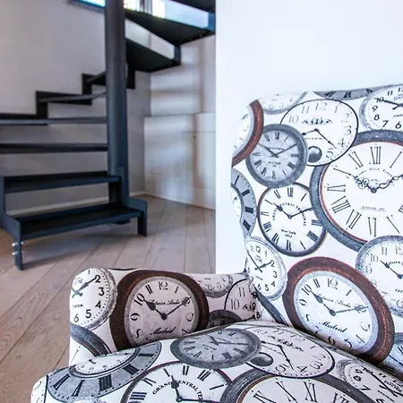 Wolvesdensuite Con Terrazzi E Garage Gratuito Apartment *